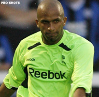 Bolton verlengt met gewilde doelman uit Oman