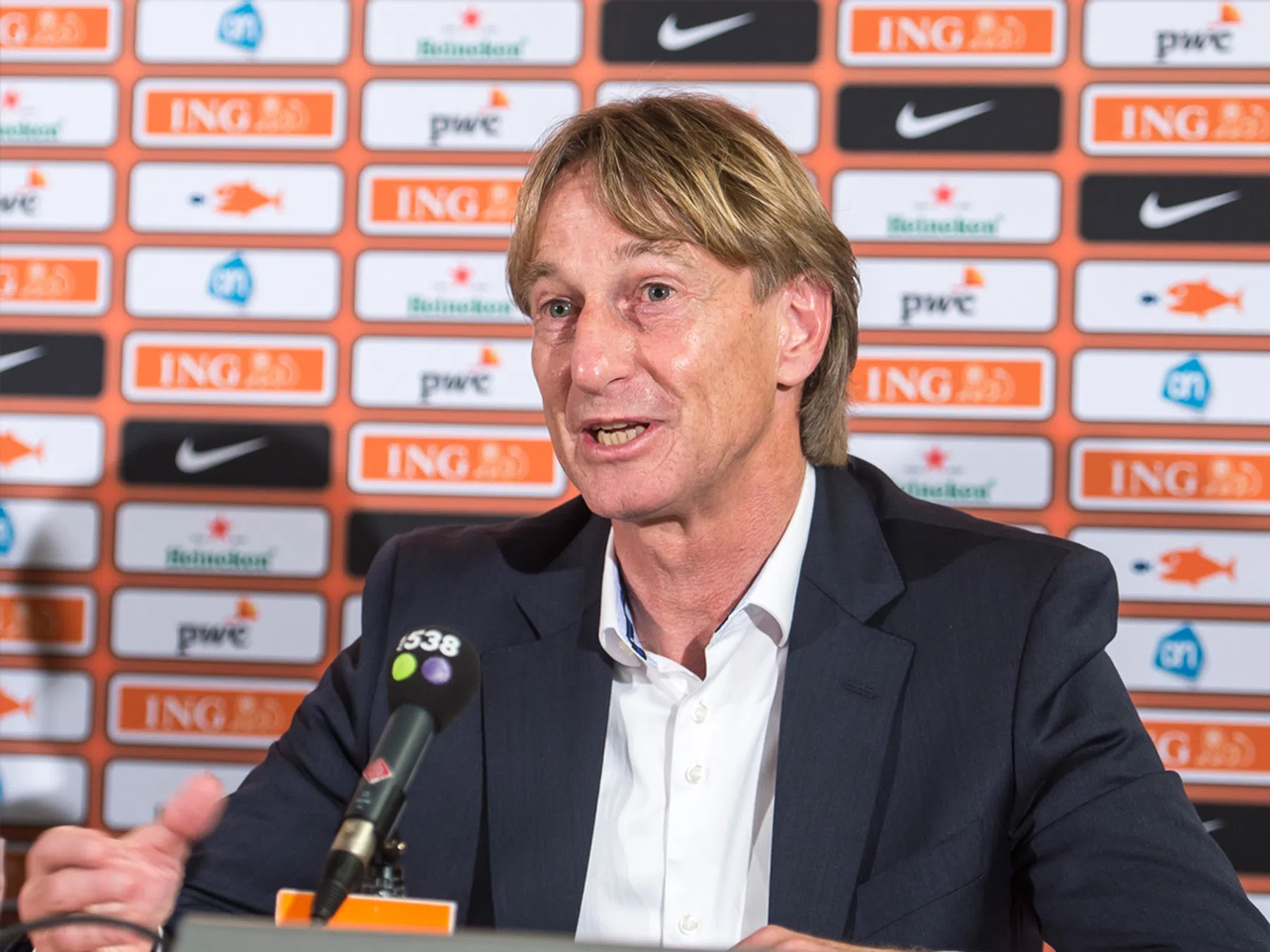 'Koster heeft tegen Portugal spelers nodig die er nu staan'