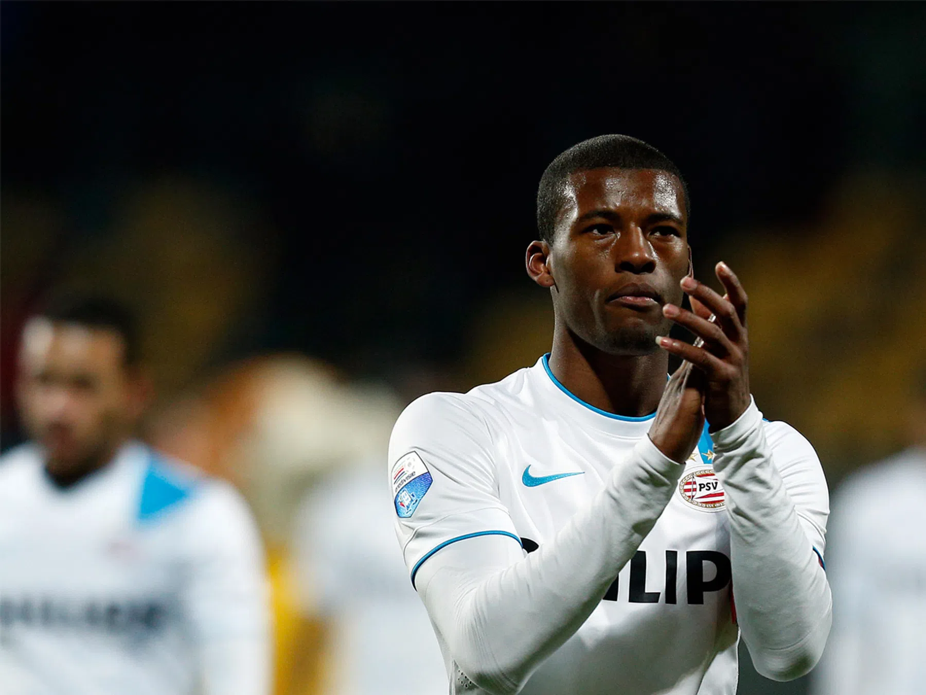 'Koploper PSV reist met twijfels naar Cambuur'