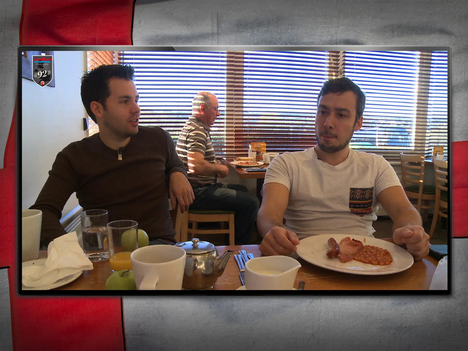 VI 92: weggestuurd in Rotherham, toetje in Manchester