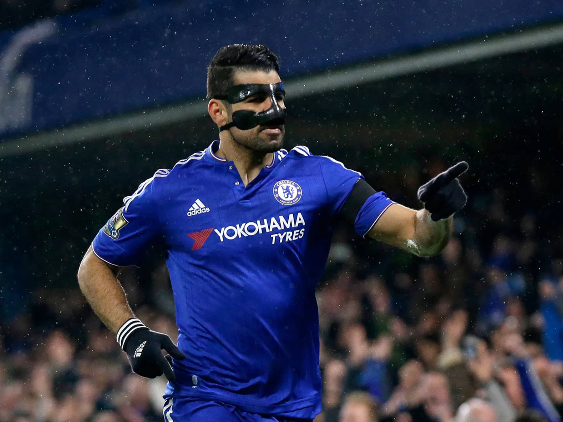 'Diego Costa gaat met masker door muren voor Hiddink'