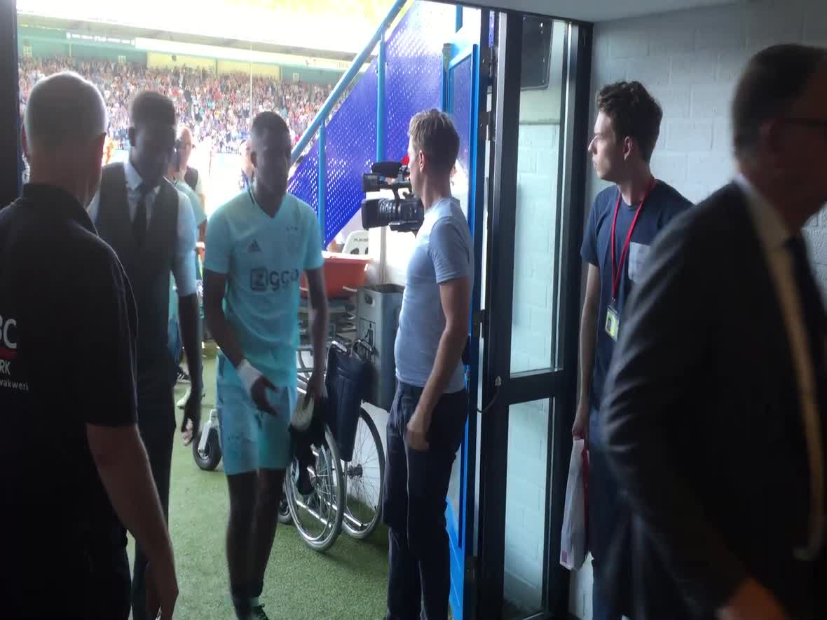 Withete Bazoer schiet uit zijn slof na wanprestatie Ajax