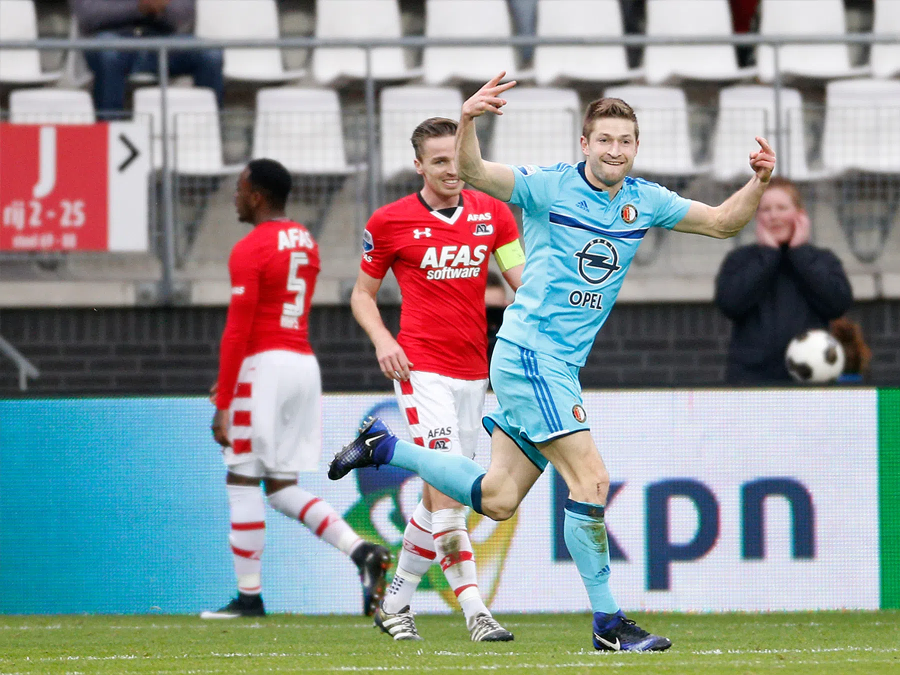 'AZ-uit moet de norm zijn voor Feyenoord'