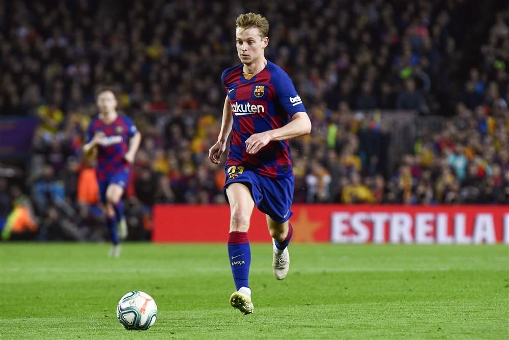 Barcelona experimenteert met ideale rol De Jong