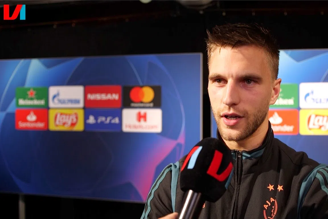 Perfecte week voor Ajax en Veltman: 'Nu proosten en een drankje doen'