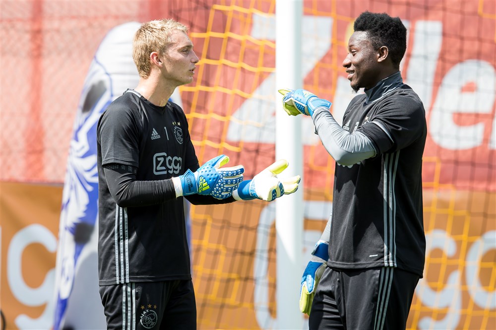 Onheilspellende start RKC, Onana heeft Cillessen bijna te pakken