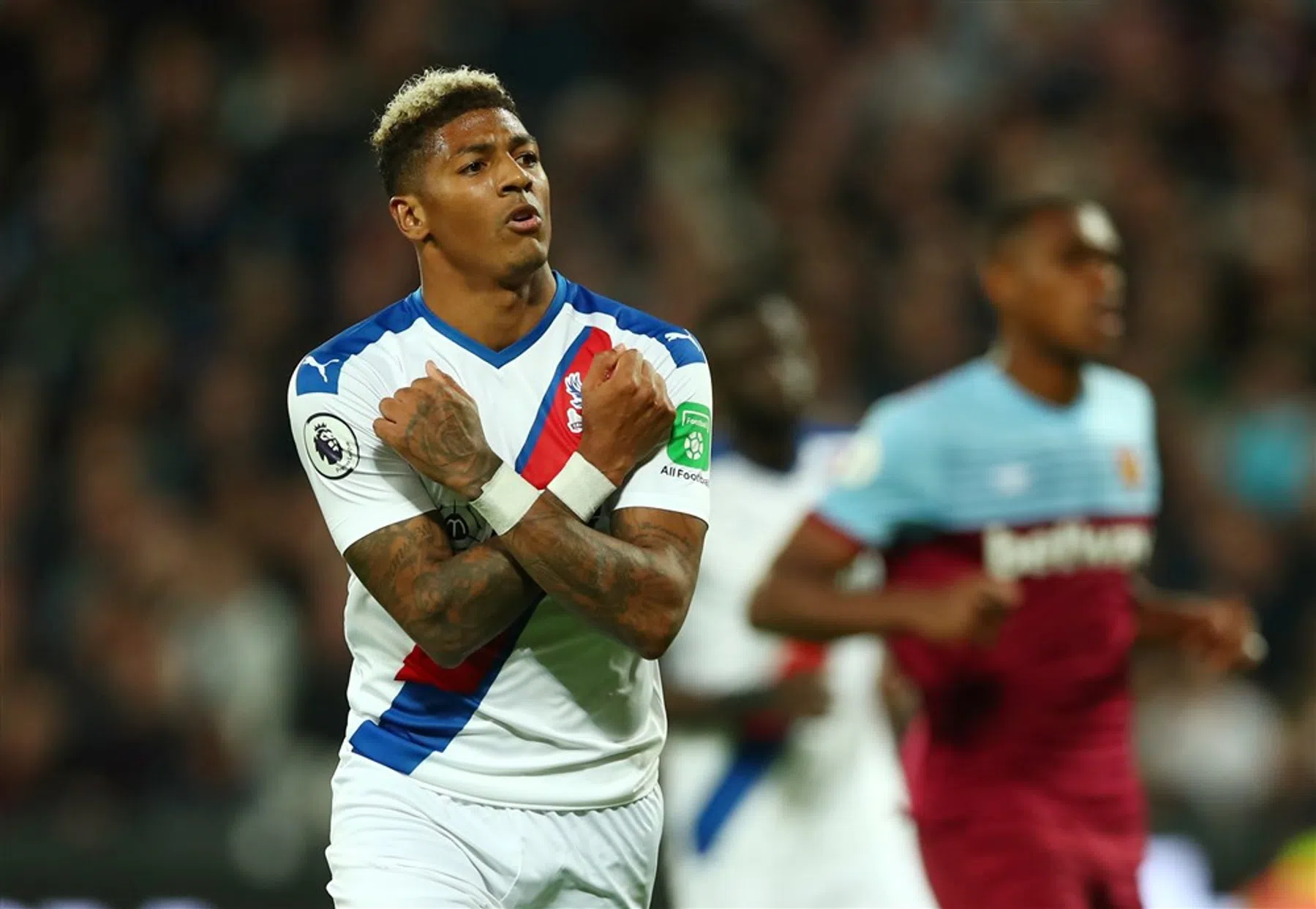 Van Aanholt is Premier League-verdedigers de baas met weer een doelpunt
