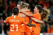 Thumbnail for article: Leeuwinnen blijven foutloos op emotionele avond