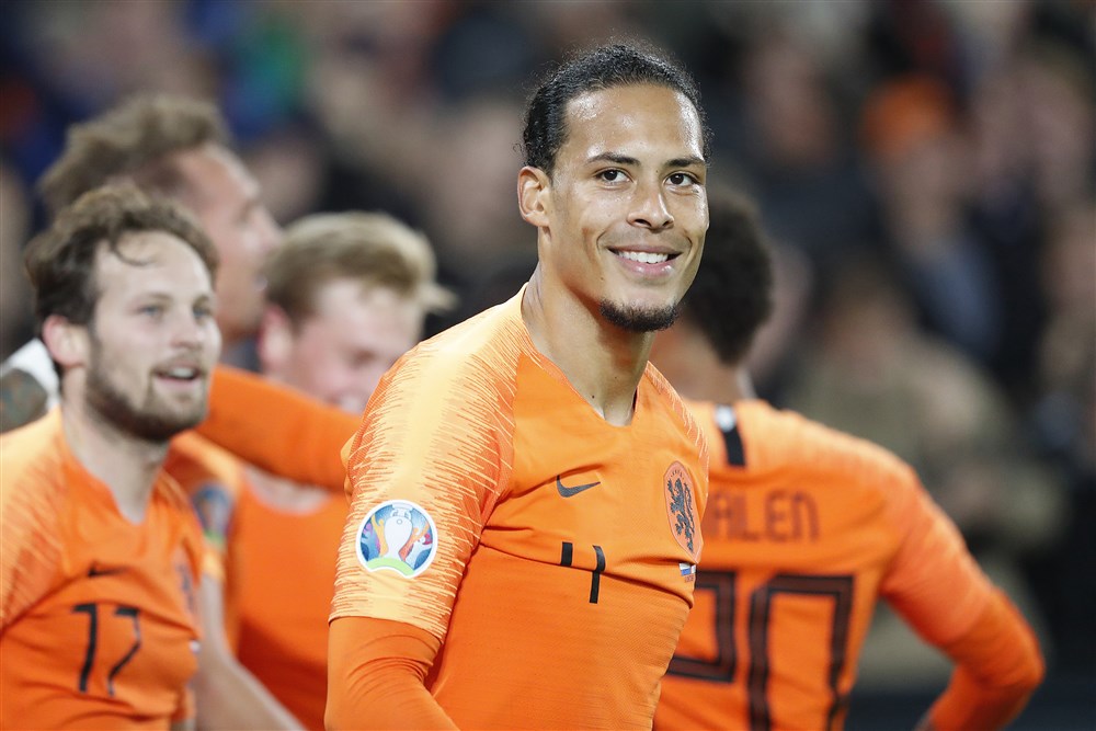 Van Dijk wil niets van geluk weten: 'Verdiend binnengeharkt'