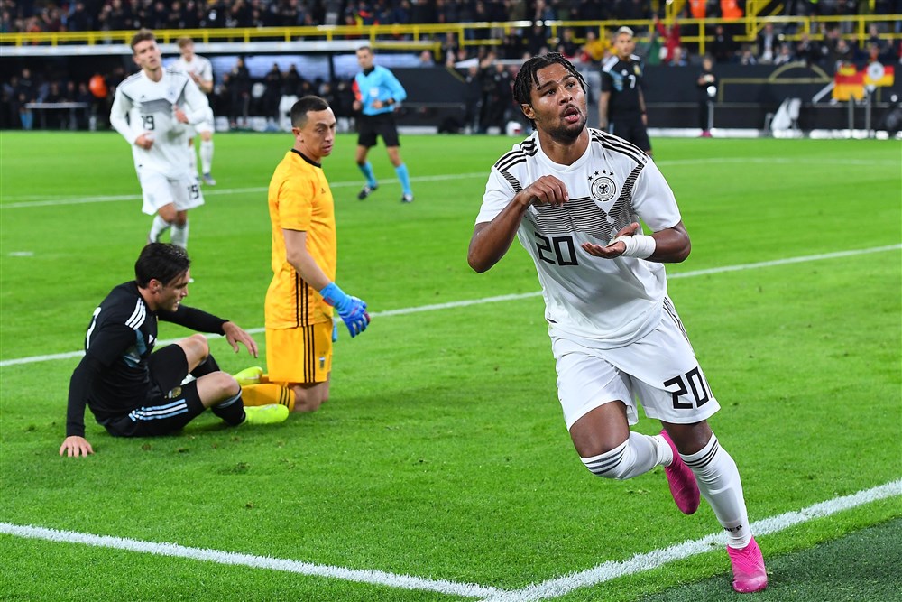 Ook Wenger zag het zitten in Gnabry: 'Bayern manipuleerde de boel'