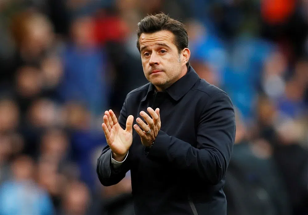 Brands-dilemma: Everton en Silva winnen tijd dankzij wereldgoals