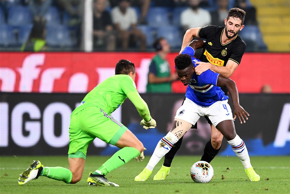 Het gaat wéér mis: AS Roma biedt excuses aan na racisme
