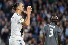 Thumbnail for article: Ibrahimovic in mogelijk afscheidsduel afgetroefd door rivaal Vela