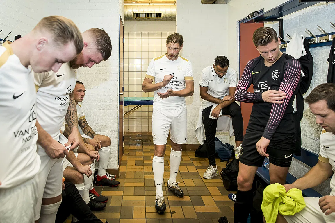 Het nieuwe leven van Theo Lucius: 'Hoofdtrainer in de Eredivisie is mijn doel'