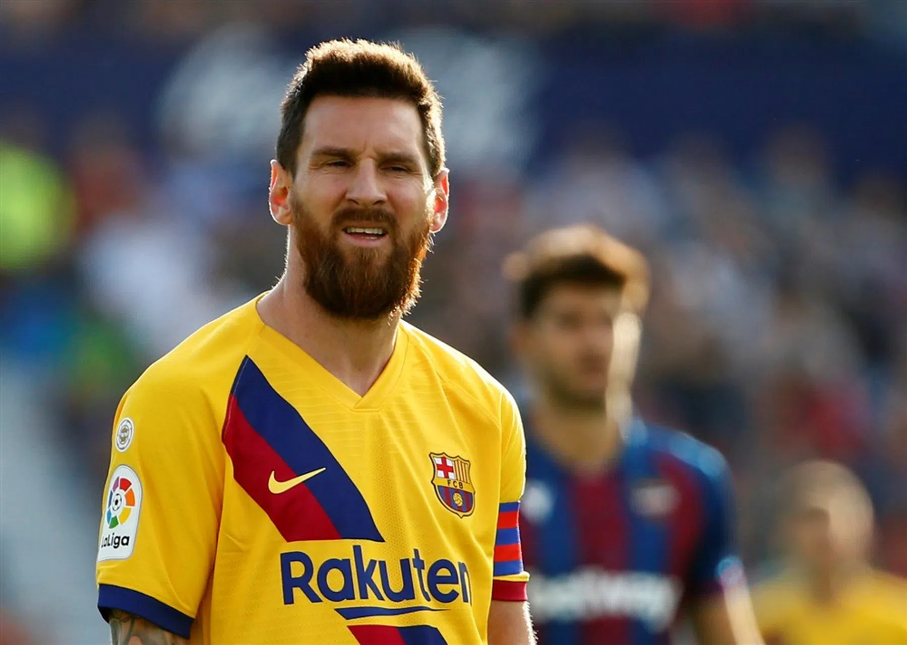 Stunt van Levante: ook met een gouden linkerbeen kan Messi het niet alleen