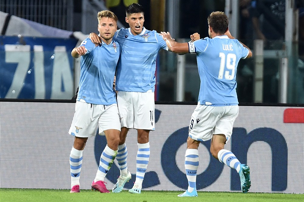 Niet te stoppen Lazio-koningskoppel bezorgt AC Milan nieuwe dreun