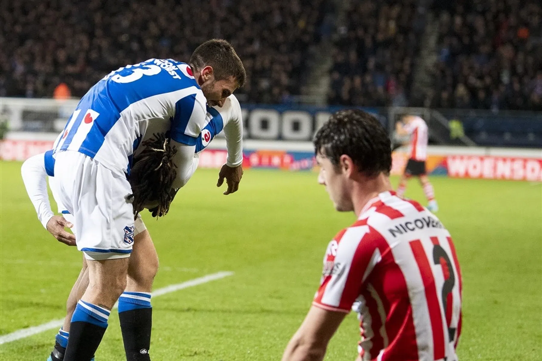 Ejuke pakt titel goudhaantje af van Veldwijk