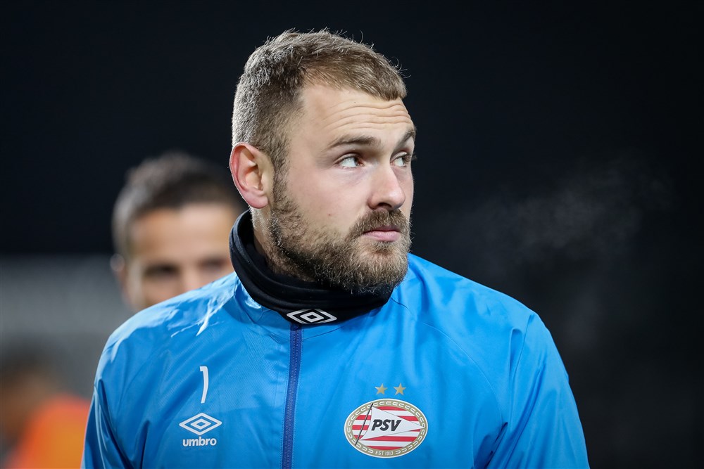 Opmerkelijke keeperswissel PSV: Zoet wijkt voor Unnerstall