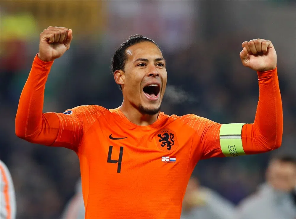 Oranje plaatst zich na zes jaar weer voor eindtoernooi