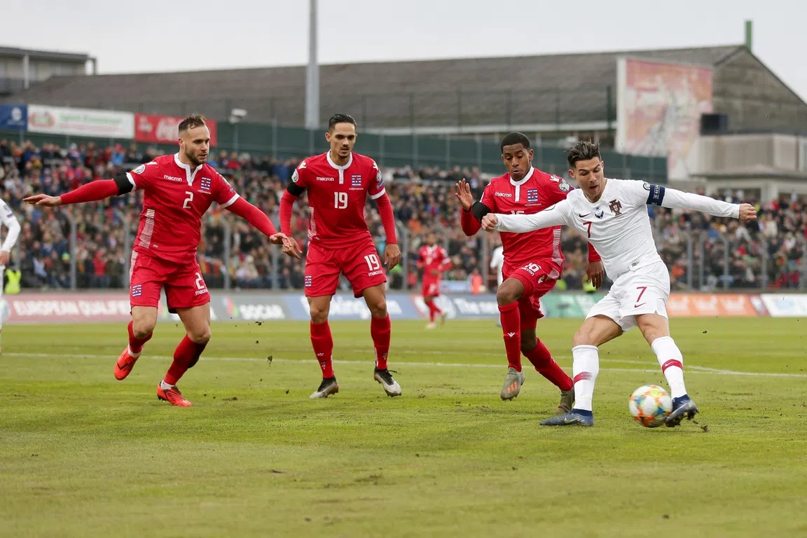 Ronaldo maakt 99ste en verdedigt EK-titel met Portugal, hoofdrol Tadic