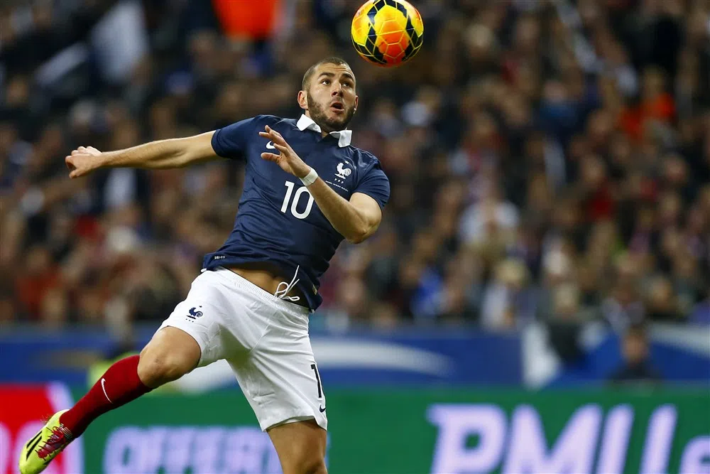 Benzema-soap gaat maar door: 'Laat me voor Algerije spelen'