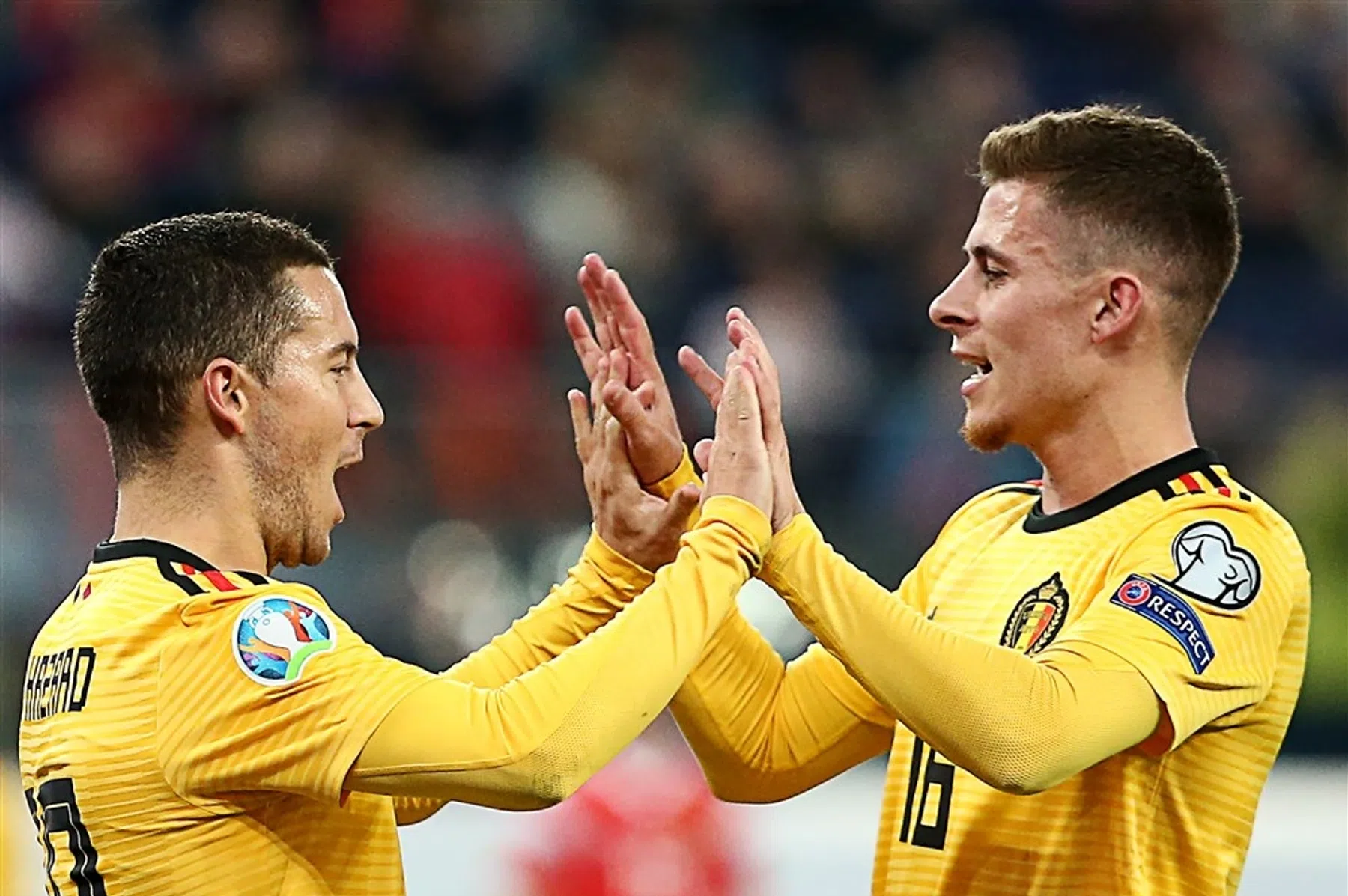 Hazard-broers schuiven richting record Frank en Ronald de Boer
