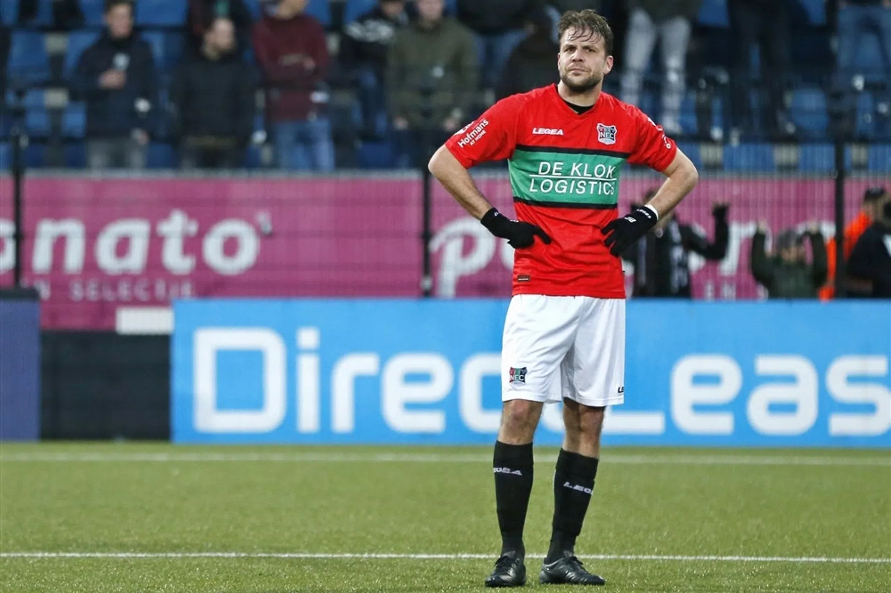 NEC-verschoppeling Van den Berg duikt op in Heerenveen
