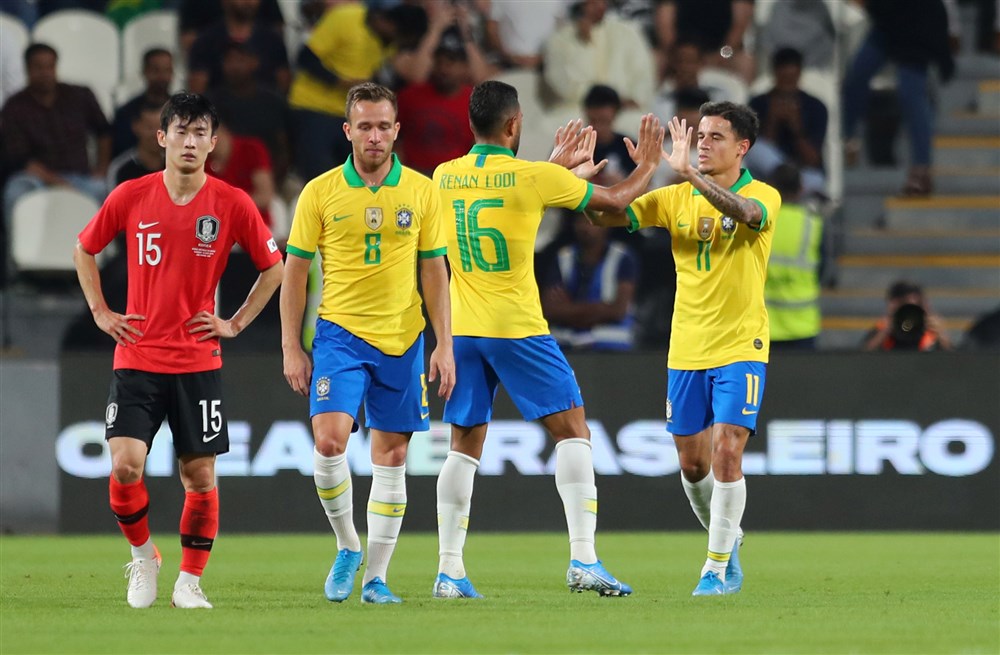 Brazilië maakt dankzij Lodi en Coutinho einde aan belabberde oefenreeks