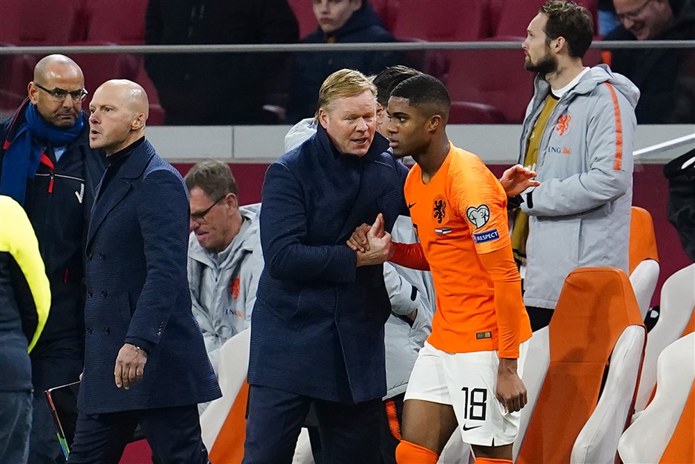Koeman zet spelers op scherp richting EK: 'Het wordt een strijd'