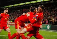 Thumbnail for article: Sterspelers loodsen Wales naar het EK