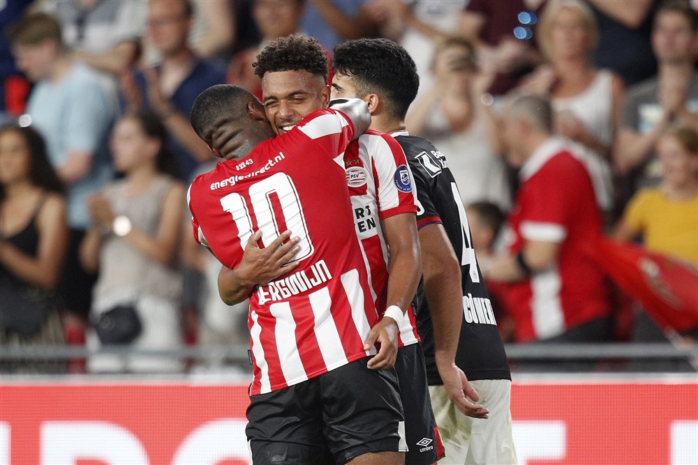 'PSV kan in de winter miljoenen investeren, maar Ajax is te ver weg'