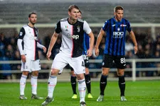 Thumbnail for article: Omstreden treffer helpt Juve op weg na schrikmoment rond De Ligt