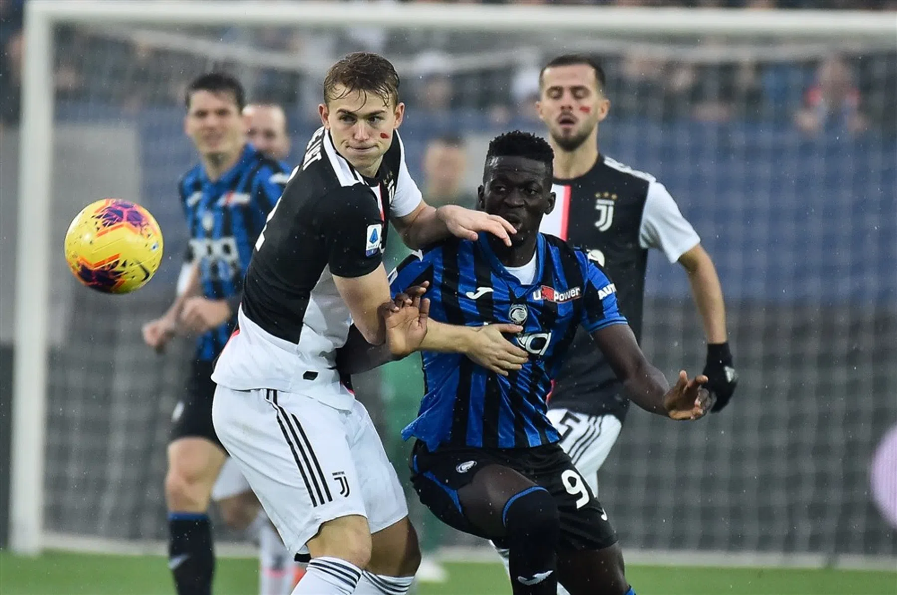 Italiaanse media prijzen 'kampioen' De Ligt: 'Beste wedstrijd sinds zijn komst'