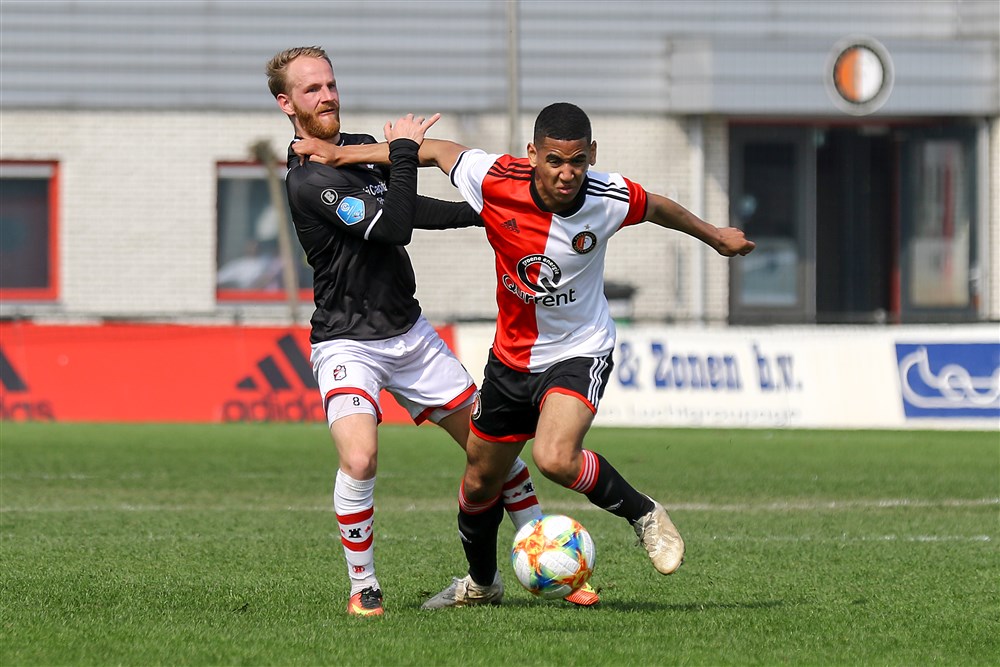 Feyenoord wil met beloften zo snel mogelijk de Eerste Divisie in