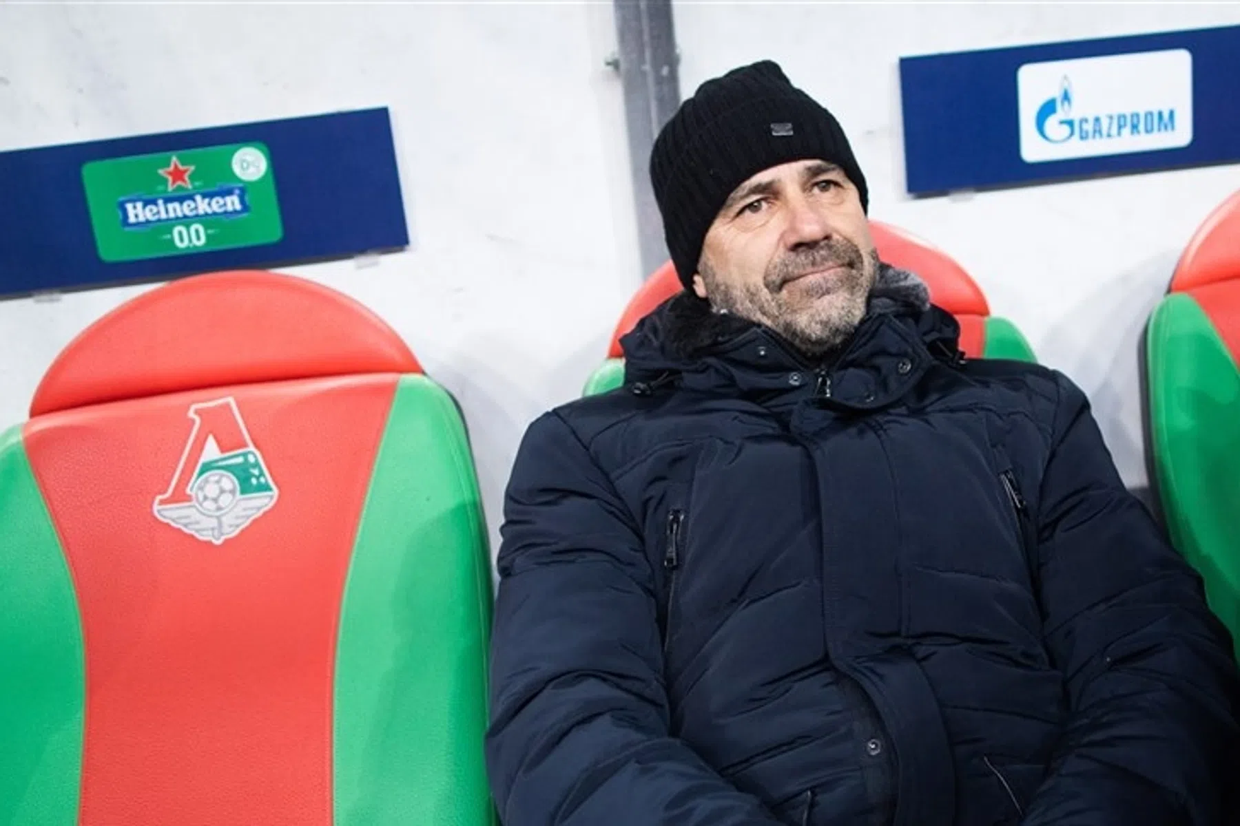 Bosz overwintert in Europa dankzij curieuze eigen goal en fraaie volley