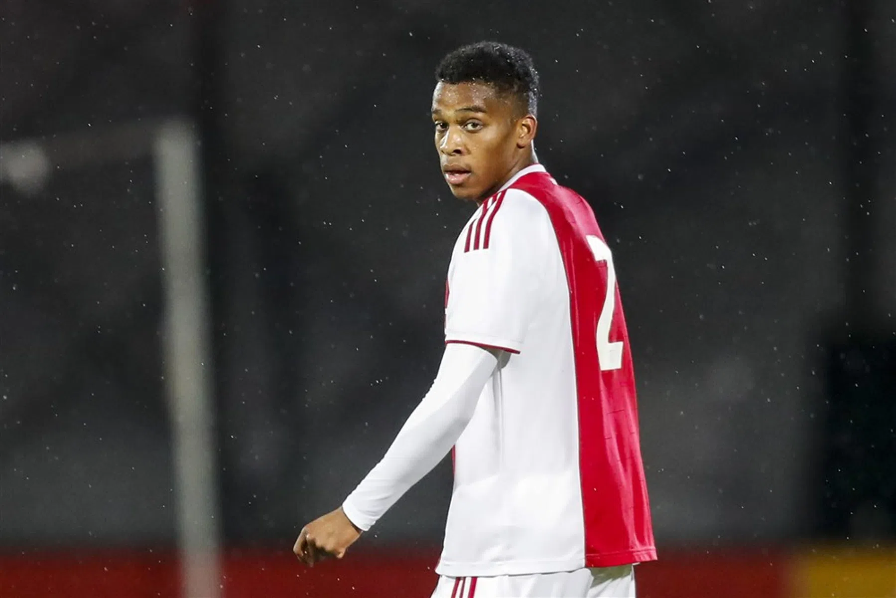 Ajax neemt debutant mee naar Champions League-treffen met Lille