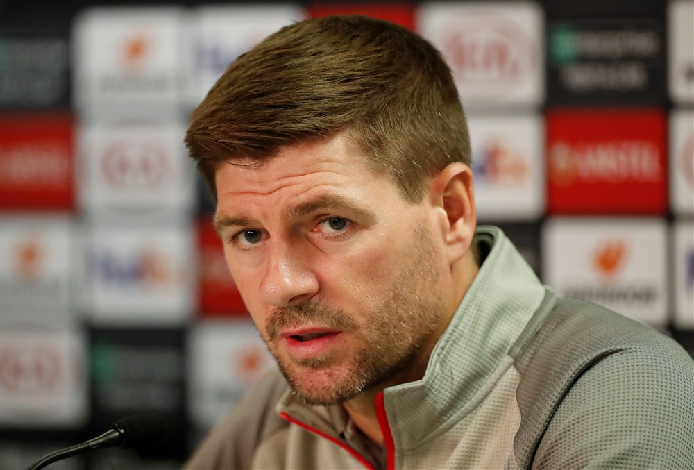 Gerrard ziet de hand van Advocaat bij Feyenoord: 'Veel respect voor hem'