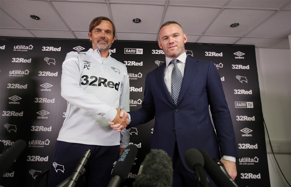 Bliksemafleider Rooney staat Cocu voor het eerst bij tegen QPR