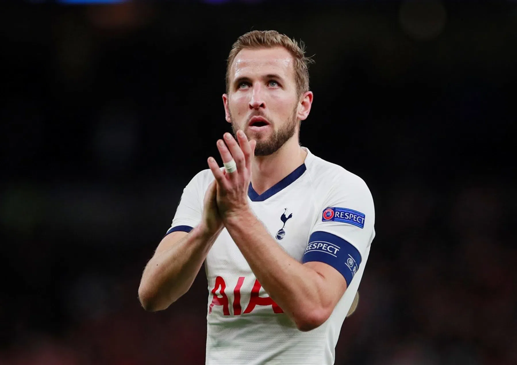 Kane zet lovende woorden Mourinho kracht bij met nieuw record