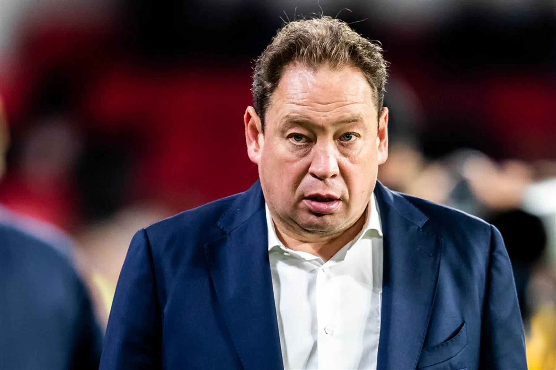Slutsky vertrekt per direct bij Vitesse na dreun in Heerenveen