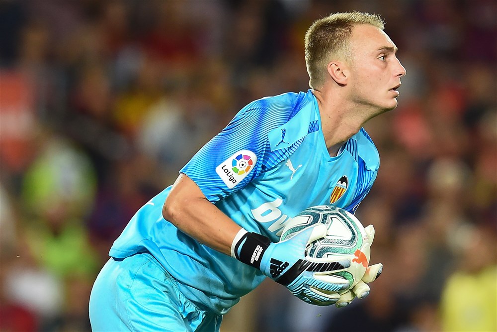 Cillessen met zeer overtuigend gepakte strafschop hoofdrolspeler Valencia