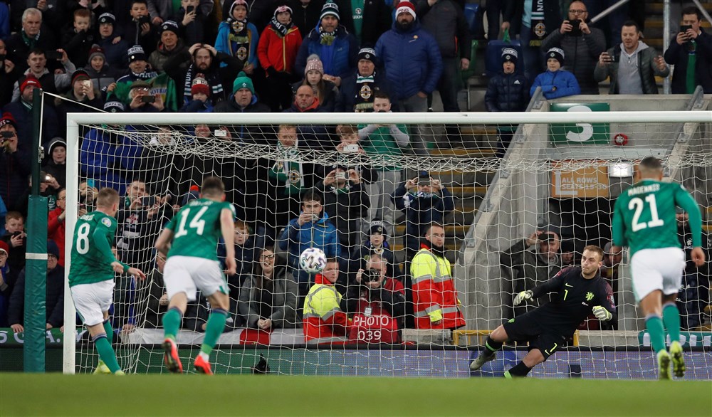 Cillessen hoeft niet meer gewisseld te worden in de kwartfinale van het EK