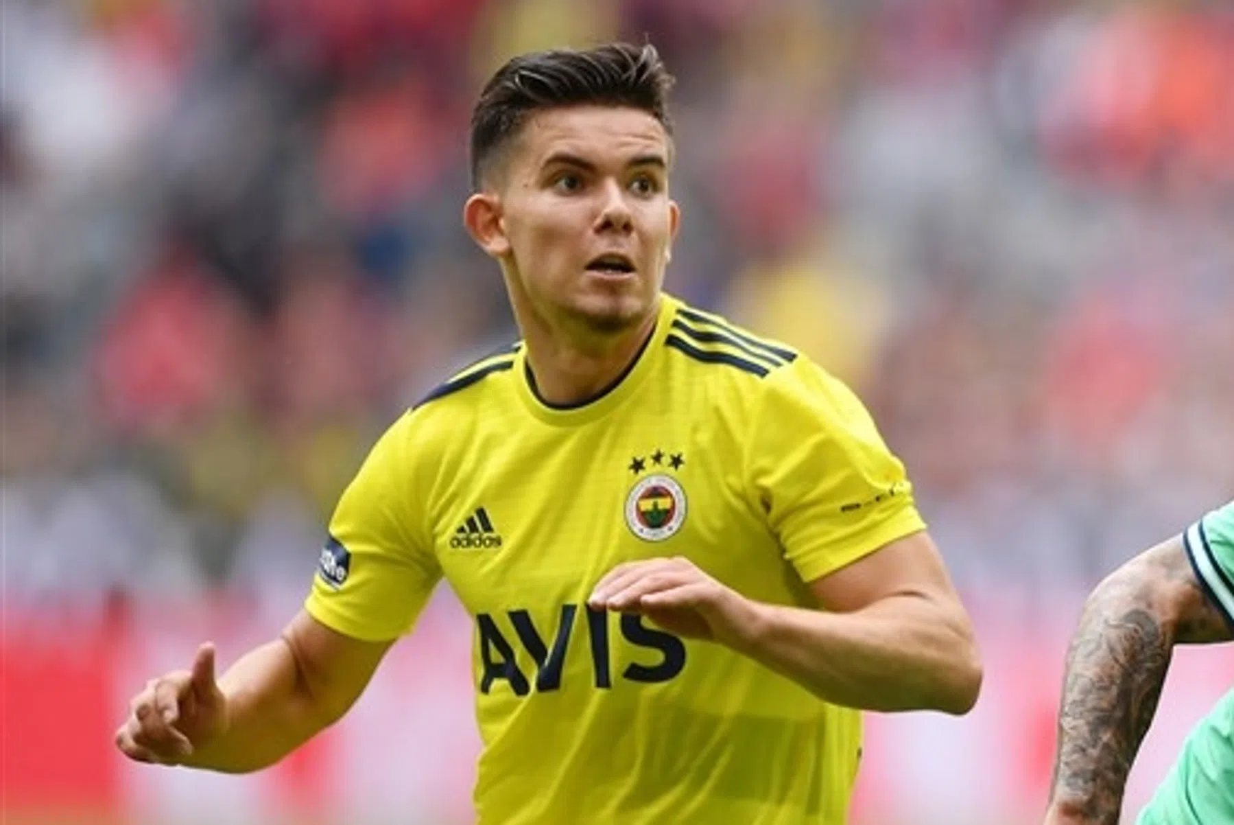 Kadioglu blijft imponeren met schitterende goal voor Fenerbahçe