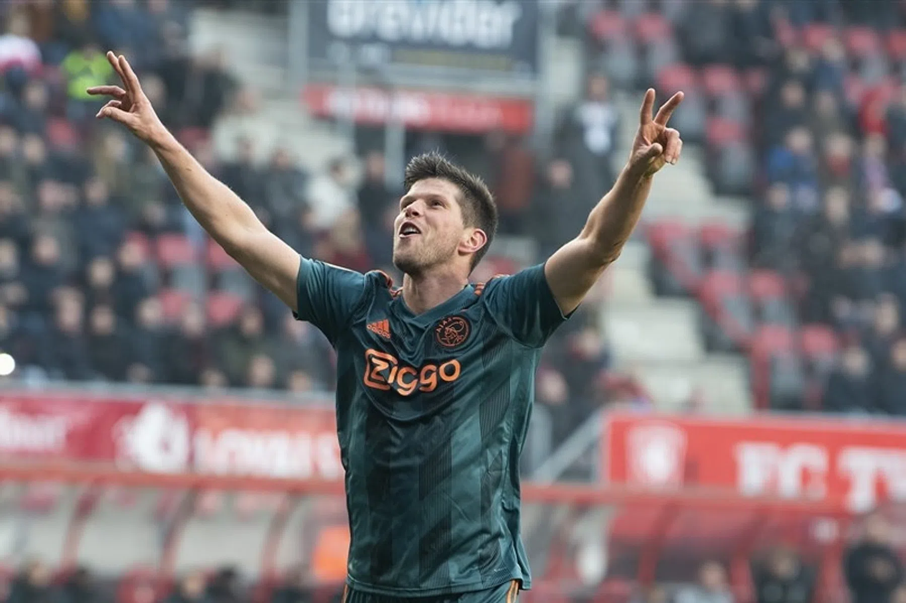Bizot kan De Goey evenaren, supersub Huntelaar gaat voor record