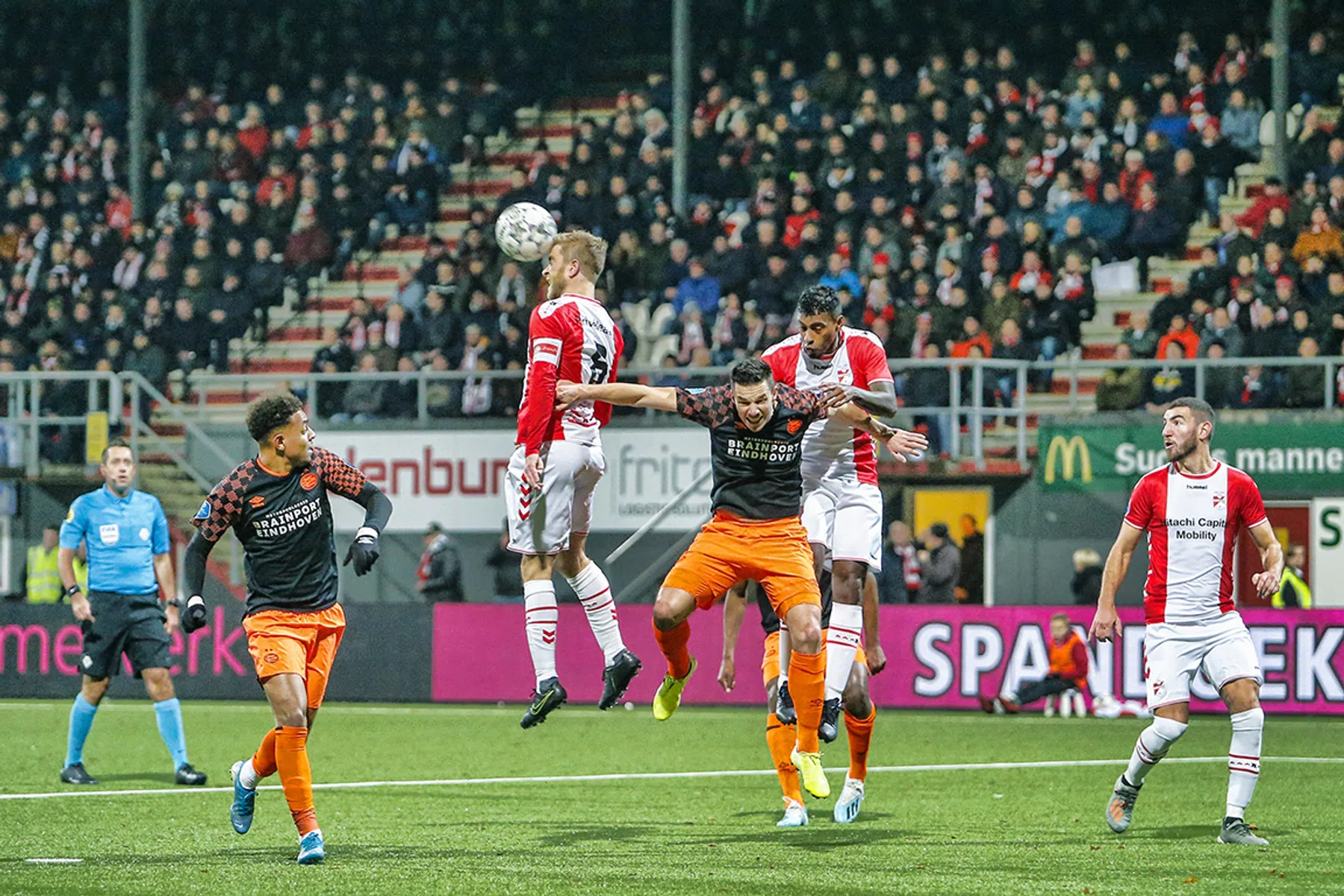FC Emmen luidt de noodklok: 'Voortbestaan hangt af van nieuw stadion'