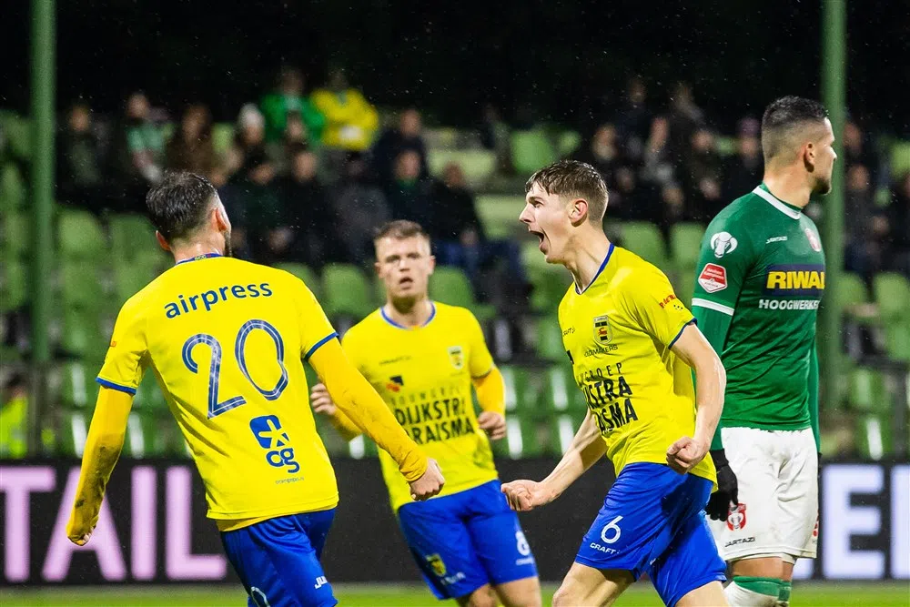De Graafschap baalt van afgekeurde wereldgoal, Volendam ruikt periodetitel
