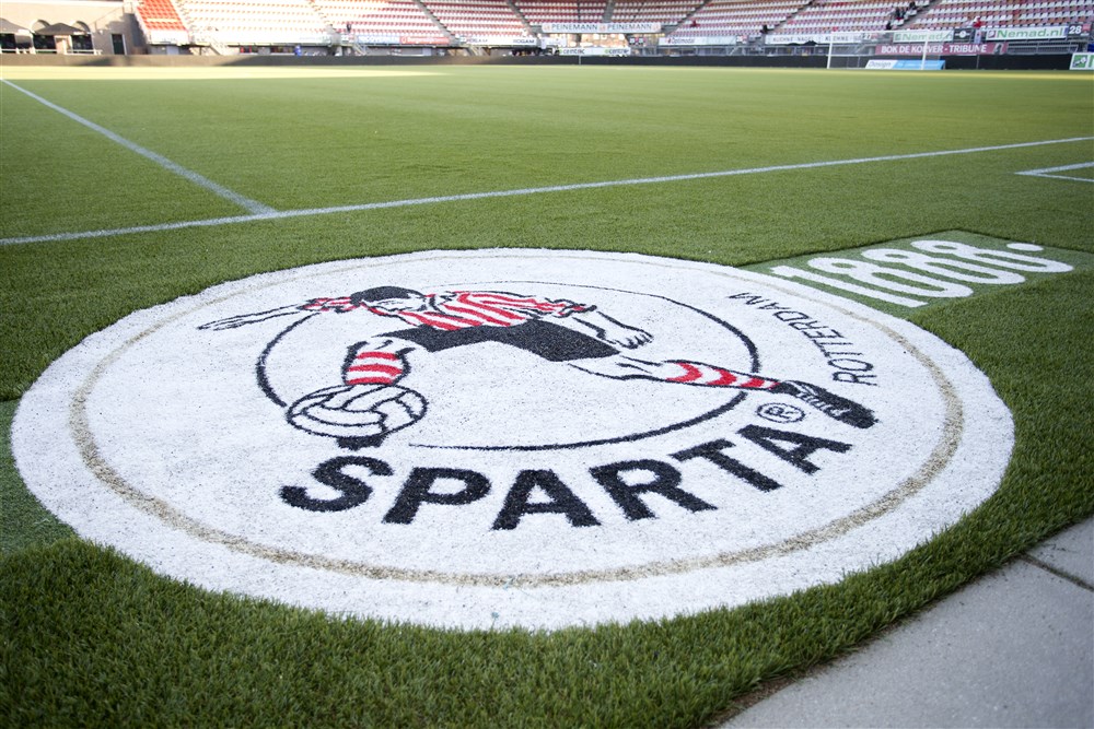 Ajax-prestatie nu al verbeterd: Sparta-talenten winnen met 52-0