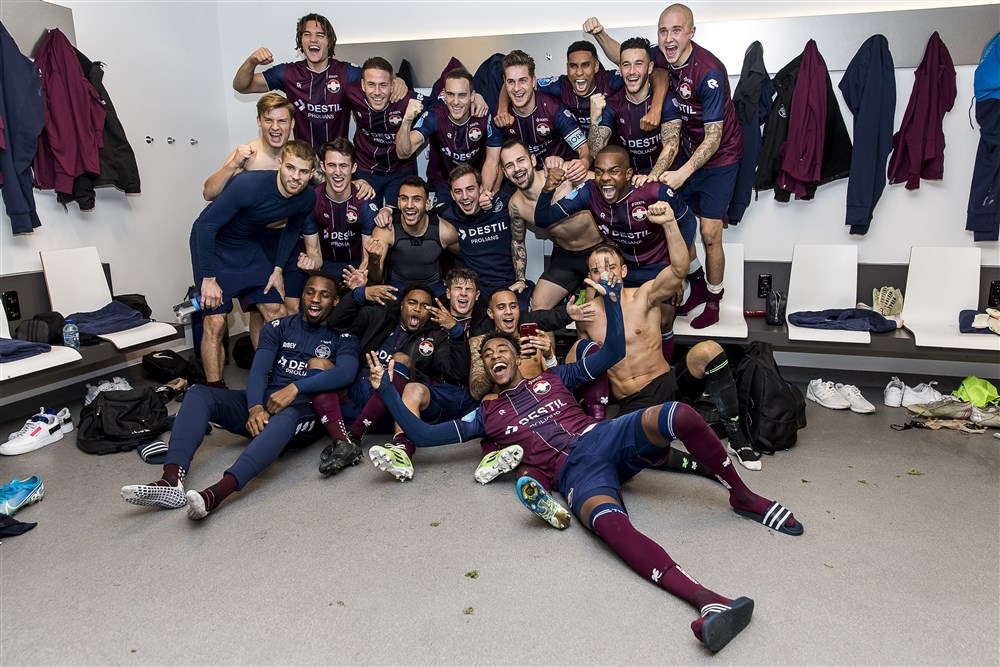Willem II wéér hofleverancier Elftal van de Week, PSV krabbelt zichtbaar op