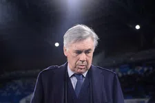 Thumbnail for article: Meedogenloos Napoli zet Ancelotti op straat