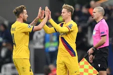Thumbnail for article: Spaanse pers geniet weer van Frenkie de Jong: 'Voetballes in een kathedraal'